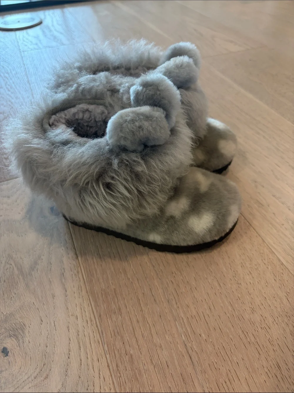 UGG Kids Gray Sheepskin Pom-Pom Slippers with White Accents
